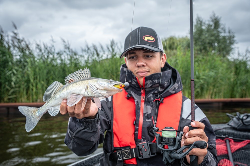 Fox Rage Gumová Nástraha Loaded Slick Shad UV Perch (3)